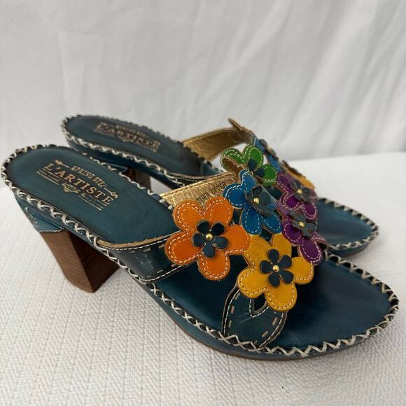 L'Artiste Women's Multicolor Floral Sandals - Picture 1 of 11